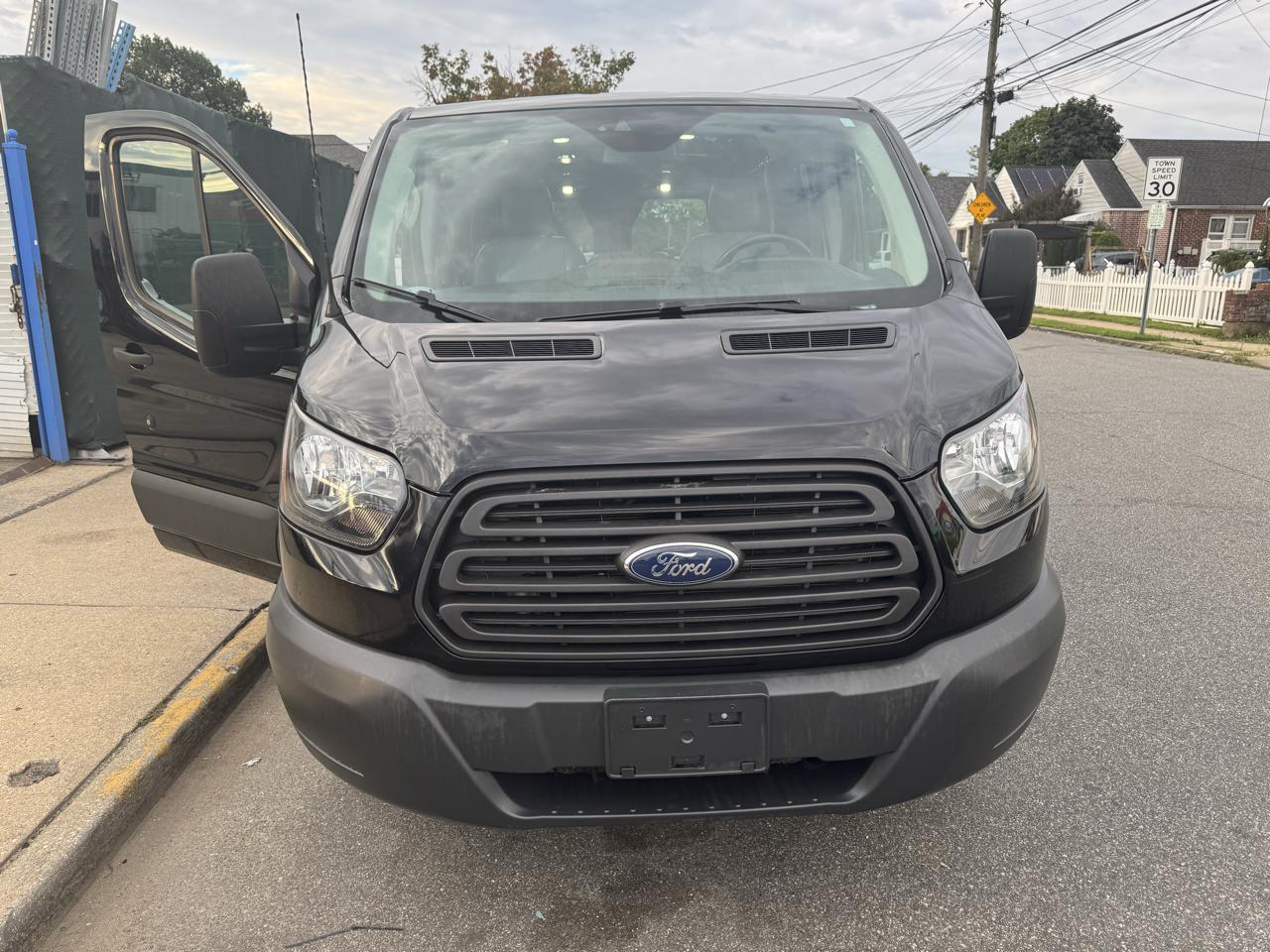 ford transit van 2017 1FTYE1ZM5HKB26581 image ford transit van 2017 1FTYE1ZM5HKB26581 image